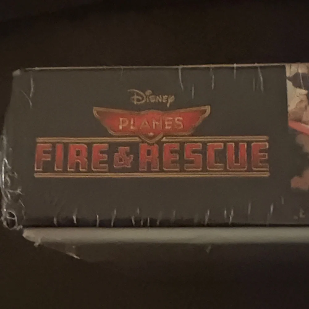 NIP Ravensburger Disney Planes Fire & Rescue Puzzle - 100 Piece - Picture 6 of 6